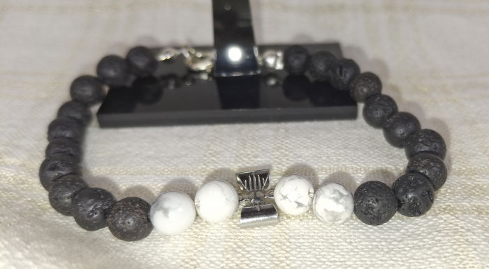 Set bratara si cercei din lava neagra si howlit [4]
