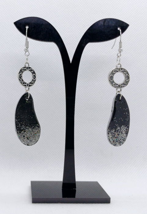 Cercei  "picături de ploaie" negru-argintii cu accesorii argintiu antichizat [1]
