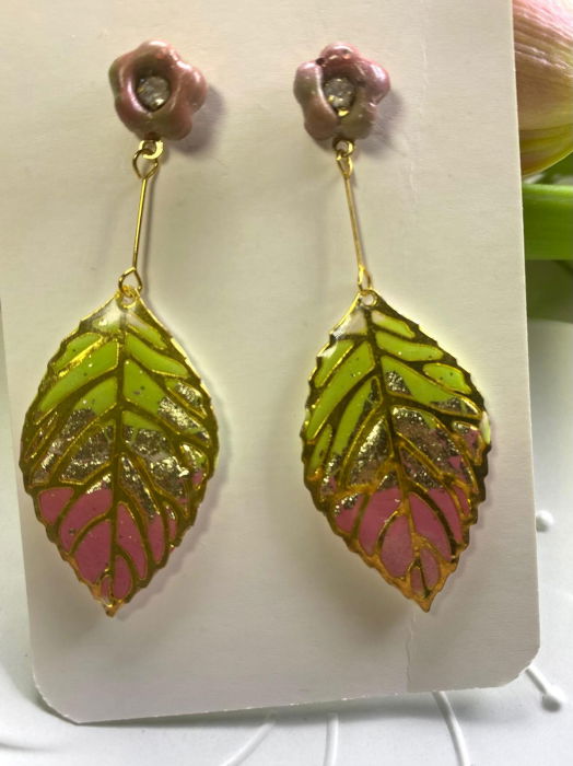 Florile cu frunze verde mov [3]