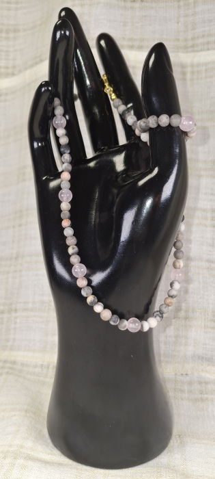 Set de colier si cercei din pietre naturale de  jasp zebra roz și cuart roz [4]