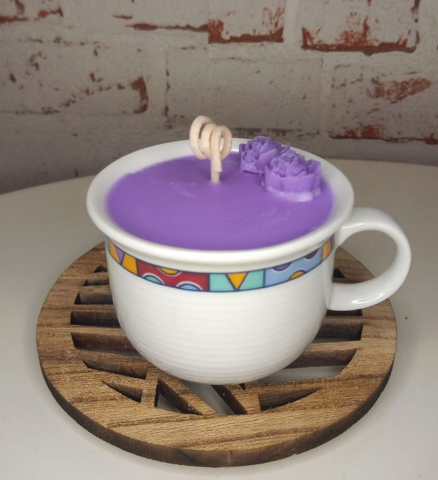 Lumanare " cescuta parfumata ", mov, in recipient vintage. [2]