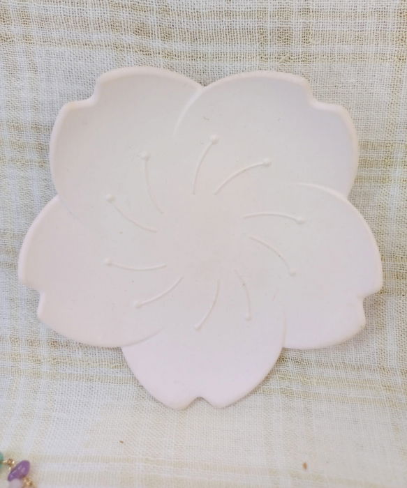 Lumanare decorativa din ceara naturala de albine plus suport - floare din ceramica. [3]