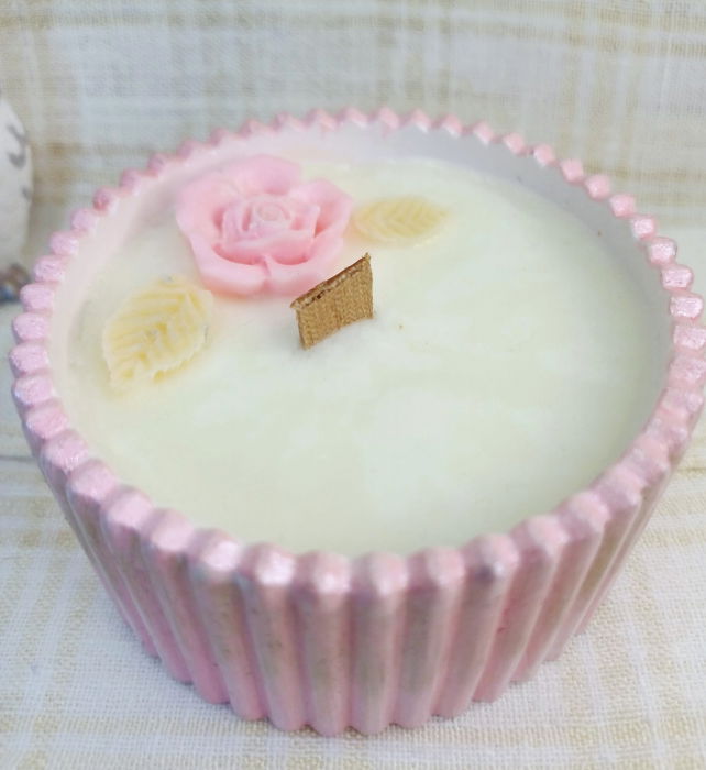 Lumanare din ceara de soia in recipient din ceramica handmade, roz/alb. [3]