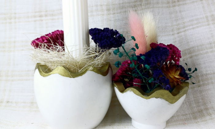 Ou alba/auriu din ceramica handmade + lumanare alba de ceara de soia [3]