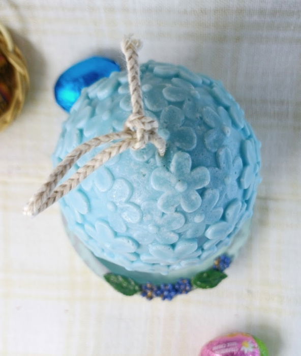 Ou albastre cu flori din ceara de soia + farfurie din ceramica handmade [3]