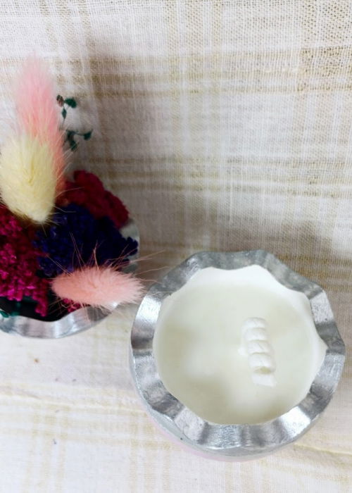 Ou roz/argintiu din ceramica handmade + lumanare alba de ceara de soia [7]