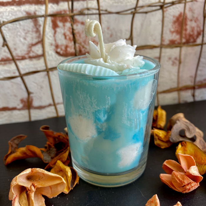 Lumanare parfumata " Buline si flori ", turcoaz, in pahar de sticla mic. [1]