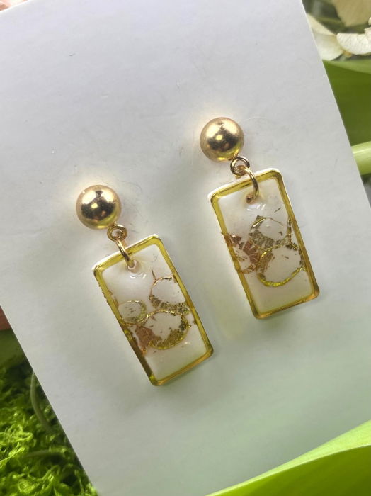 Patrat alb auriu cu bila [4]