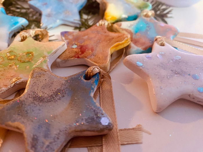 Set de 5 diferite decoratiuni din ceramica pentru bradul de Craciun [14]