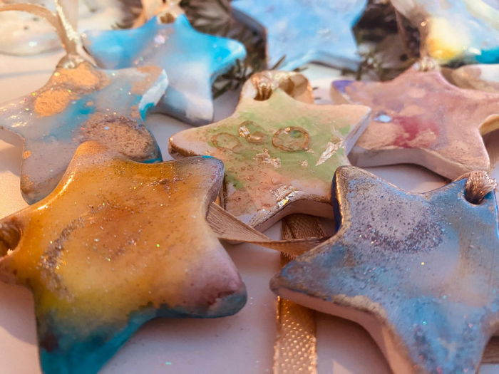 Set de 5 diferite decoratiuni din ceramica pentru bradul de Craciun [13]