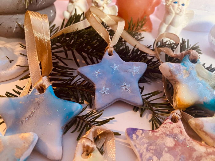 Set de 5 diferite decoratiuni din ceramica pentru bradul de Craciun [9]