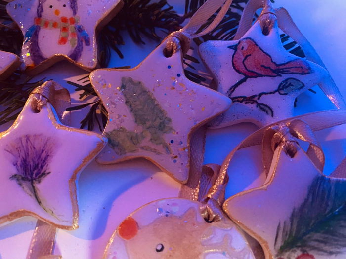 Set de 5 diferite decoratiuni din ceramica pentru bradul de Craciun [4]