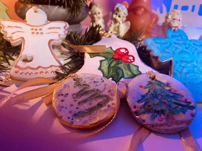 Set de 5 diferite decoratiuni din ceramica pentru bradul de Craciun [18]