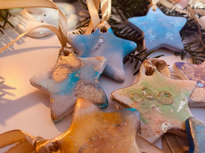 Set de 5 diferite decoratiuni din ceramica pentru bradul de Craciun [12]