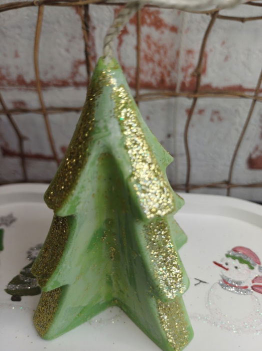 Set decorativ de Craciun: lumanare bradut plus suport oval pictat manual [16]