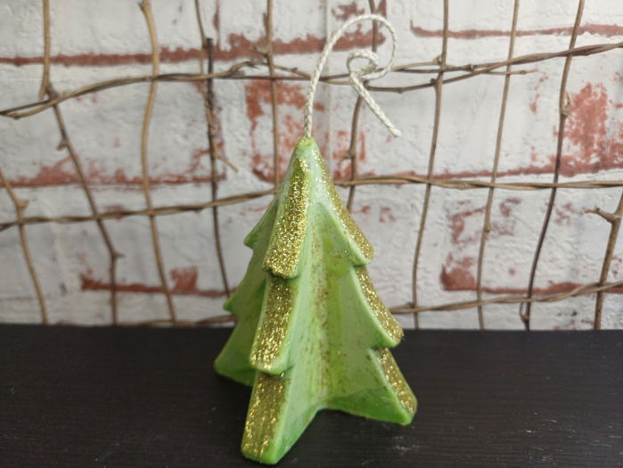 Set decorativ de Craciun: lumanare bradut plus suport oval pictat manual [13]