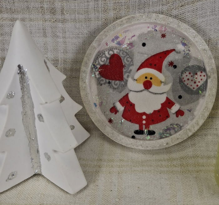 Set decorativ de Craciun - 'Love Santa' - lumanare plus suport din ceramica pictat manual [3]