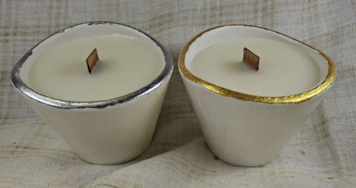 Set decorativ de Craciun - lumanare alba din ceara de soia in suport din ceramica handmade [1]