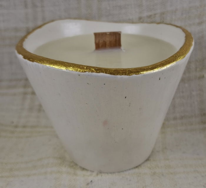 Set decorativ de Craciun - lumanare alba din ceara de soia plus suport din ceramica handmade [8]