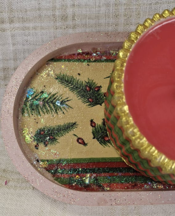 Set decorativ de Craciun - 'Red Gold & Green' - lumanare plus suport din ceramica pictat manual [5]