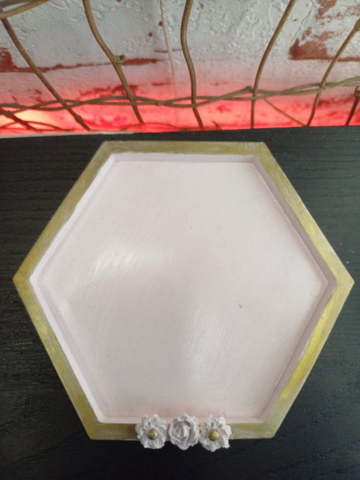 Set decorativ - farfurie cu flori aurii [3]