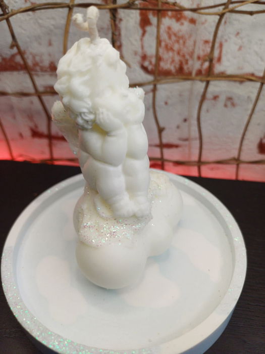 Lumanare "ingeras pe nor " cu farfurioara din ceramica bleu. [11]