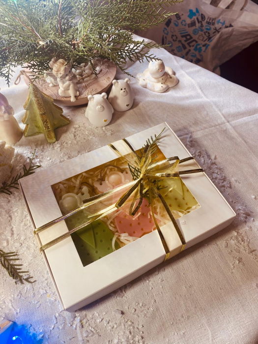 Ingerasi din ceara parfumata, decoratiuni pentru brad.  Set 3 ingerasi (model 2) [5]