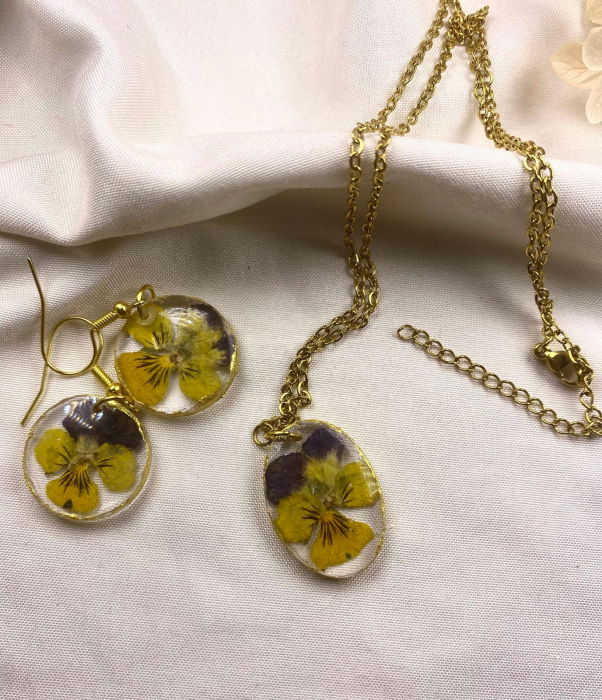 Set lantisor si cercei 'panselute'. [2]