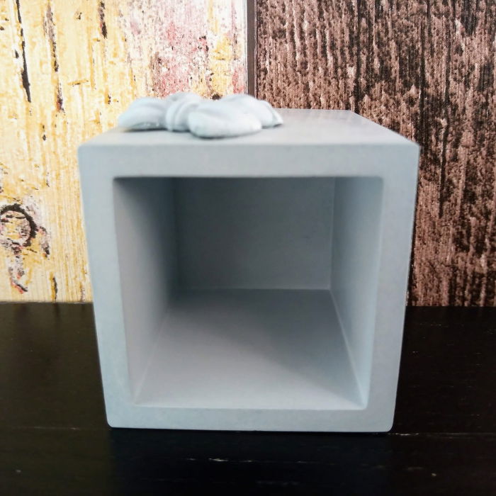 Recipient patrat cu fundita din ceramica bleu [4]