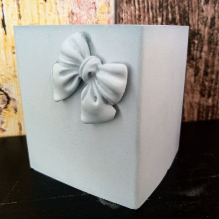 Recipient patrat cu fundita din ceramica bleu [2]