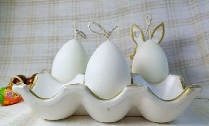 Suport de oua din ceramica handmade + 3 lumanari albe " ousoare parfumate " [10]