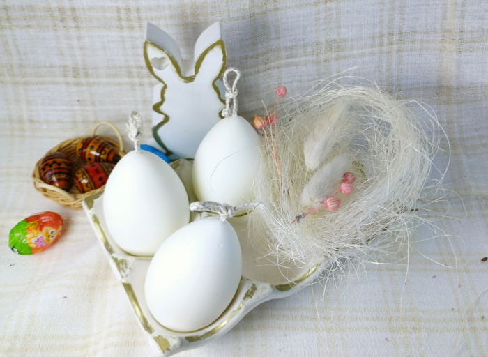 Suport de oua din ceramica handmade + 3 lumanari albe " ousoare parfumate " [12]