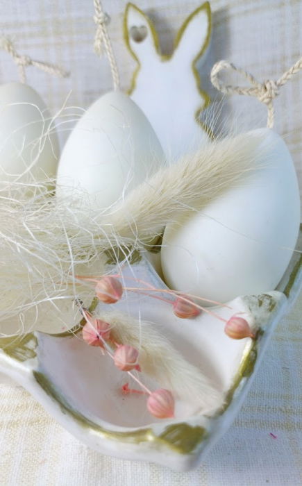 Suport de oua din ceramica handmade + 3 lumanari albe " ousoare parfumate " [8]