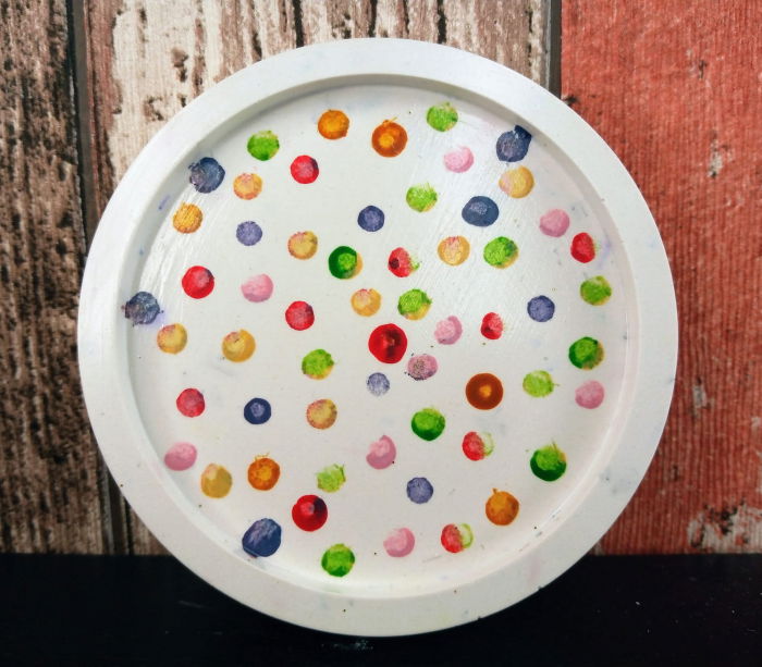 Suport rotund (farfuriuta) -  "colored dots", din ceramica. [1]