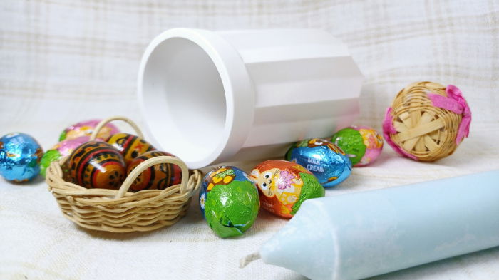 Vază albă ceramică + lumânare de ceară de soia albastru deschis [3]