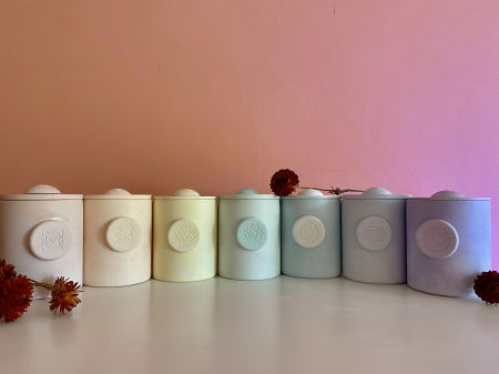 Set lumanari " 7 Chakre "  in recipient de ceramica mare, cu capac. [4]