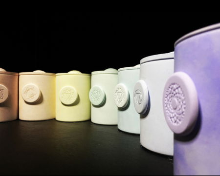 Set lumanari " 7 Chakre "  in recipient de ceramica mare, cu capac. [6]