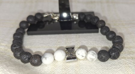 Set bratara si cercei din lava neagra si howlit [3]