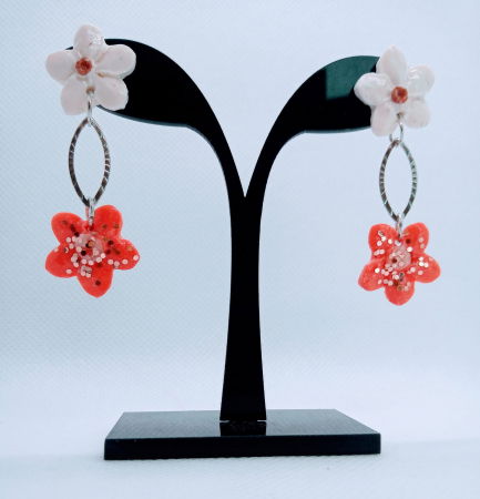 Cercei handmade - Cercei floricele alb/roz