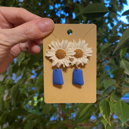 Cercei flori alb /albastru