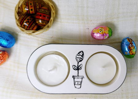 Farfurie alba cu iepuras si lumanari gemene în suport ceramic realizat manual [7]