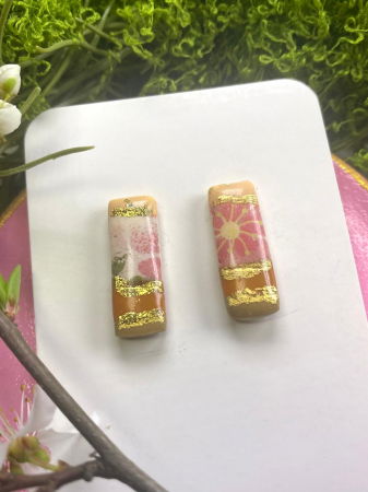 Patrat roz maro auriu [1]