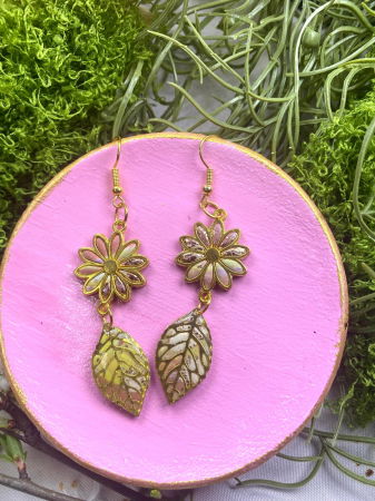 Florile cu frunze mov [1]