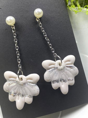 Fluture alb cu bila [1]