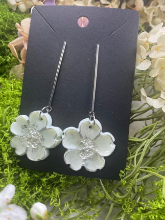 Florile alb argintiu [1]