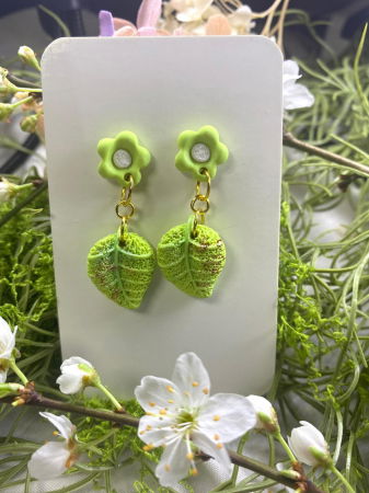 Florile cu frunze verde [3]