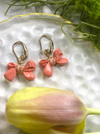 Cercei handmade - Papion roz