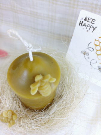 Set decorativ format dintr-o lumanare din ceară de albine si un suport - farfurie rotund din ceramică albă, [3]