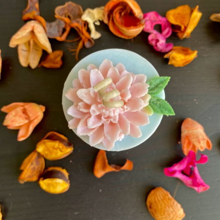 Lumanari - Lumanare parfumata roz - bleu + suport floare din ceramica handmade