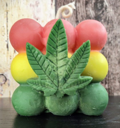 Rasta Series - Lumanare parfumata " Rasta bubble ", in trei culori.